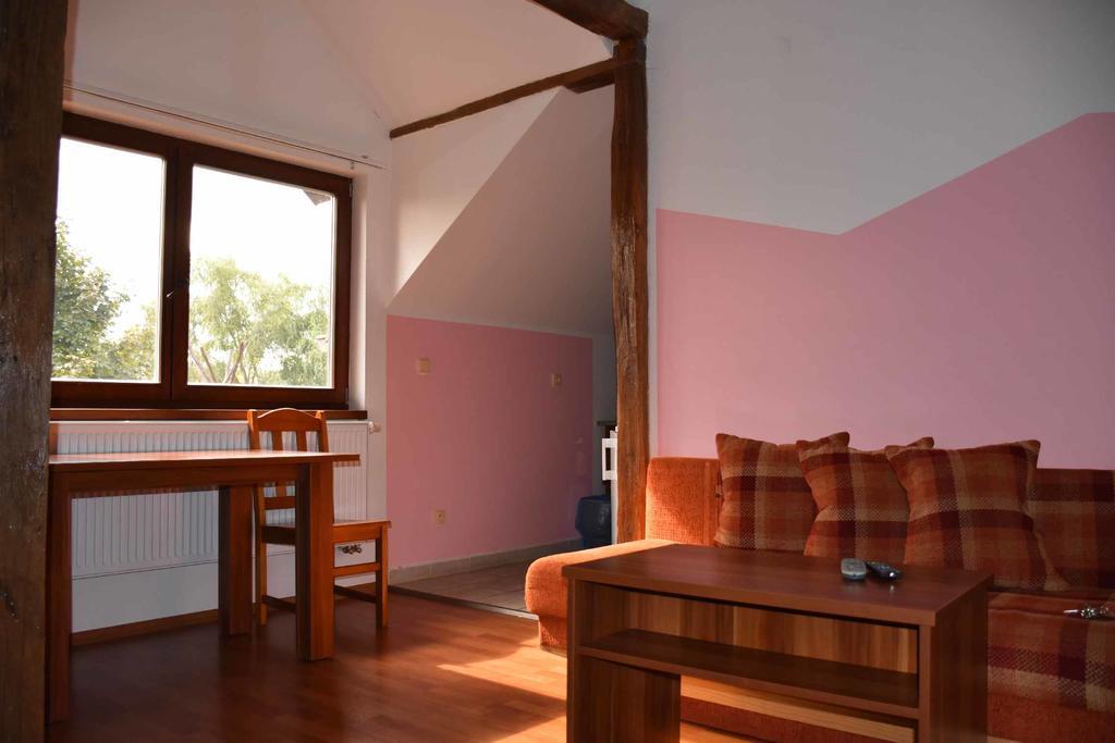 Penzion U Holuba Hradcovice Luaran gambar