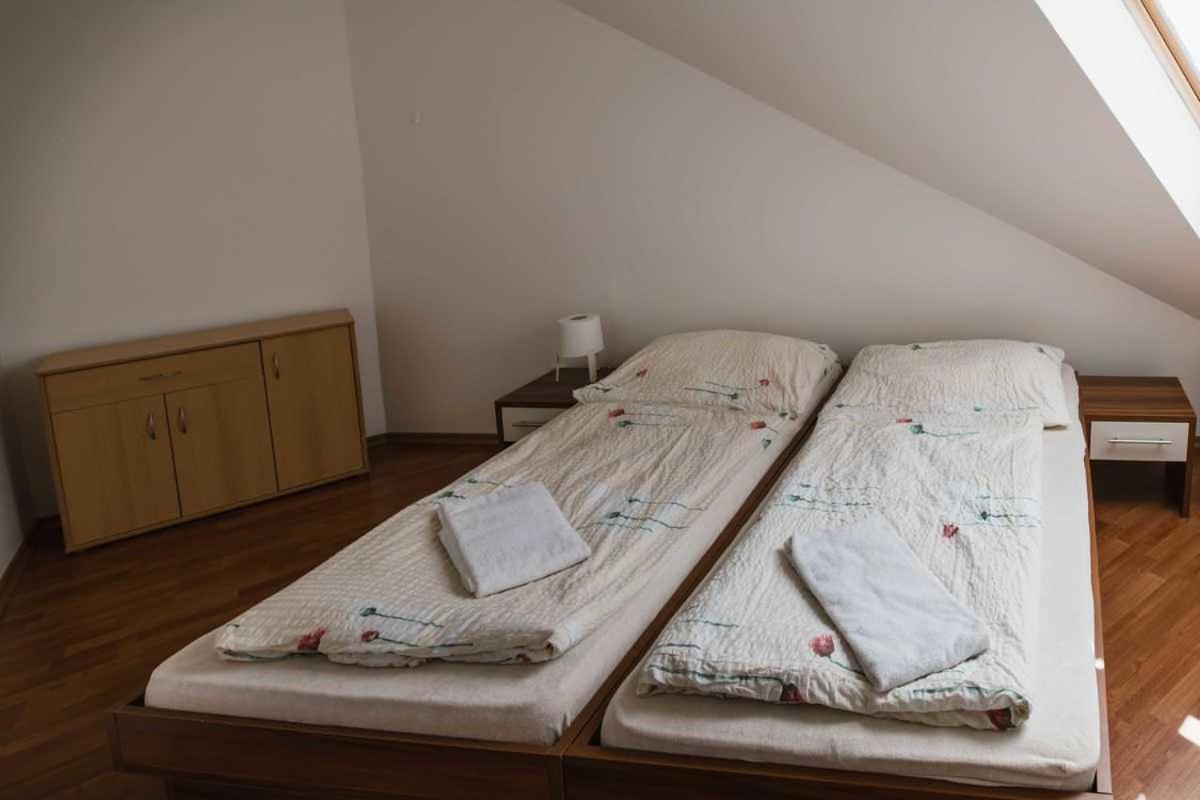 Penzion U Holuba Hradcovice Luaran gambar